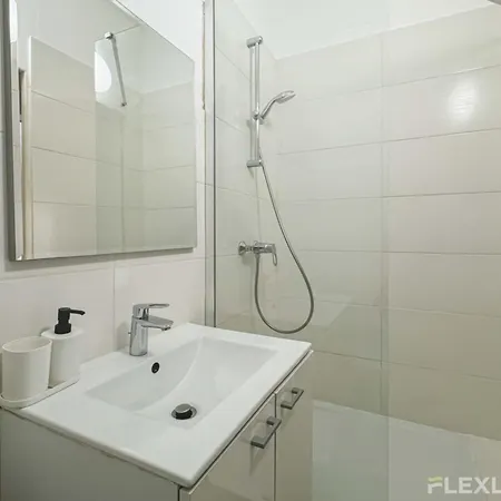 Flexliving - - Mesnil 파리